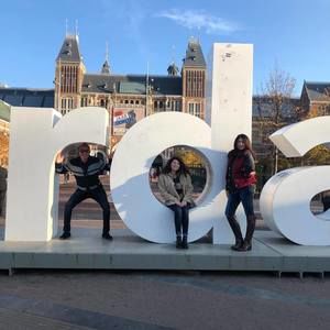 Meet your Posher, Robyn